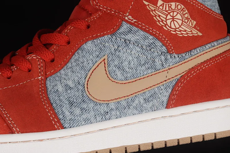 All categories Air Jordan Jordan series basketball shoes Air Jordan 1 Mid G version pure original Levi's x Air Jordan 1 Mid "Denim" AJ1 Joe 1 Levi's denim mid-top basketball shoes DM4352-600